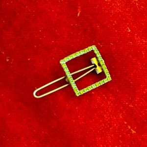 Emerald square hair clip